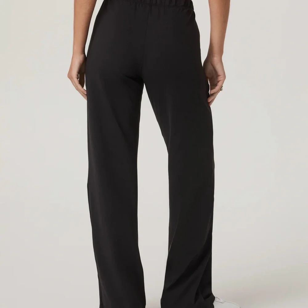 Vuori Halo Modern Straight Leg Pant - Picture 2 of 5